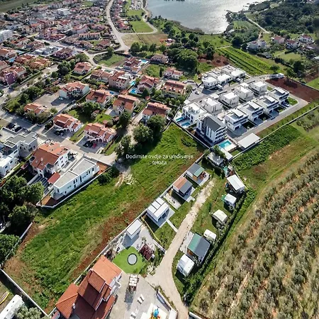 Romey Iikka Apartamento *