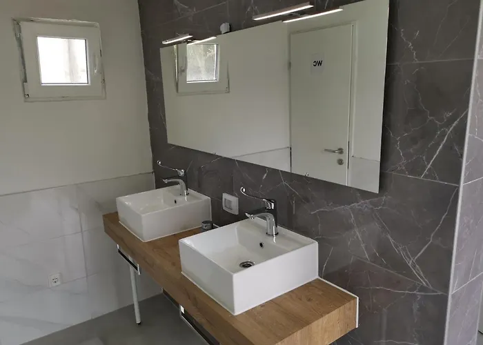 Romey Iikka Lejlighed Pula